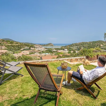 Lux Villa Palma, Chia Villa Chia