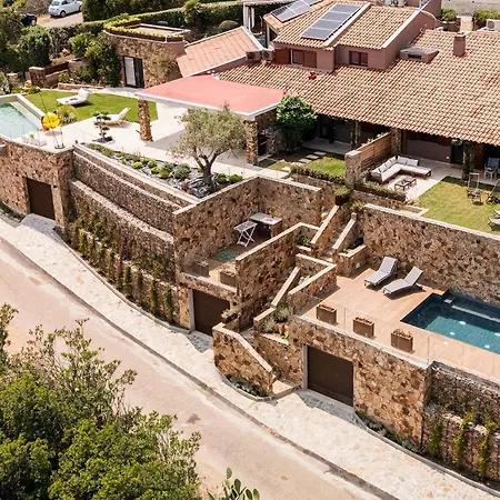 Villa Lux Villa Palma, Chia Chia